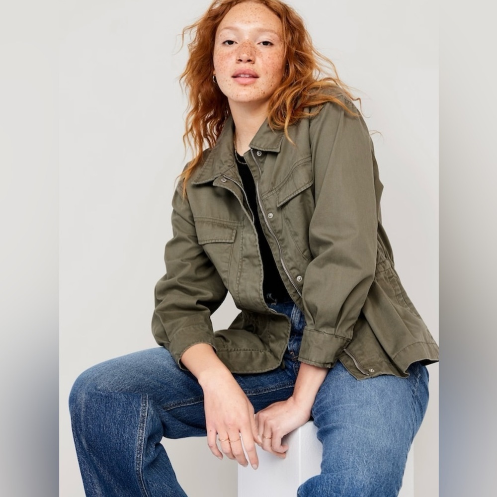 Woman’s Cinched-Waist Utility Jacket, M - Picture 3 of 6